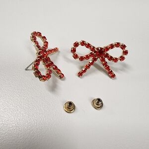 Vibrant Ruby-red Rhinestone Bow Post-back Stud Earrings Gold-tone Classy Party
